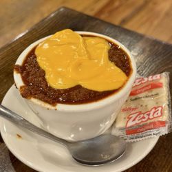 J&R's Steak House - Beef Chili w/ Cheese