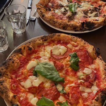 Krispy Pizza  - Pizza Near Me - Brooklyn, New York
