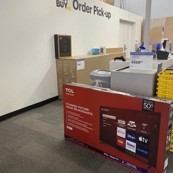 Best Buy - Order pickup counter delivered superb service! - Electronics Near Me - West Vancouver, British Columbia Best Buy - Order pickup counter delivered superb service! - Electronics Near Me - West Vancouver, British Columbia