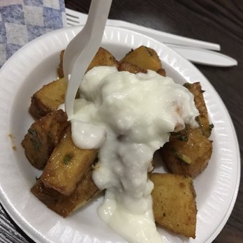 Fresh Donair - Potatoes with garlic sauce - Donairs Near Me - Vancouver, British Columbia