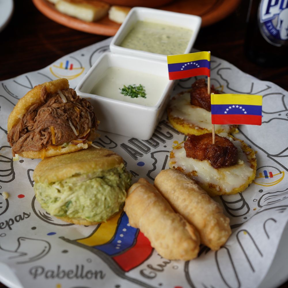Arempa's  - Midvale - Fried Sample Box - Venezuelan Near Me - Midvale, Utah