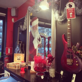 Roadhouse Barbershop - Kerstsfeer bij Roadhouse! - Hair Salons Near Me - Merksem, VAN Roadhouse Barbershop - Kerstsfeer bij Roadhouse! - Hair Salons Near Me - Merksem, VAN