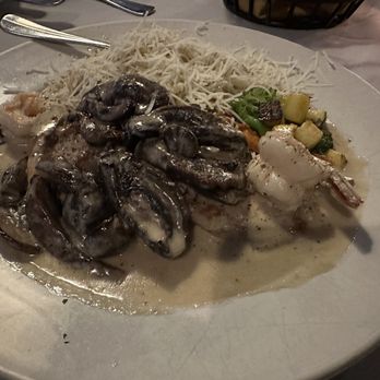 Bruno's Ristorante - BRUNO'S SPECIAL Veal, chicken & shrimp in a brandy portobello mushroom cream sauce - Italian Near Me - Irving, Texas
