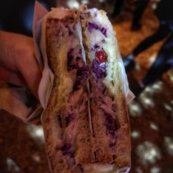 Grilled Cheese Wonderland - Mit Rotkraut, Ente und viel Käse