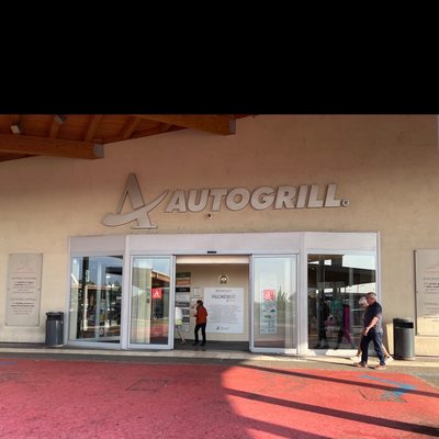 Autogrill Villoresi Est by null