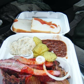 Austin's Barbeque & Catering - Barbeque Near Me - Eagle Lake, Texas
