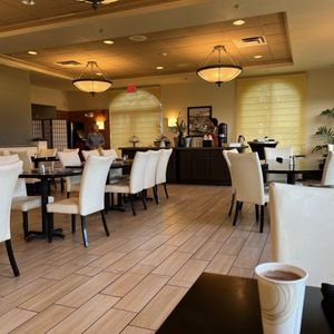 Hairpin Lounge Image