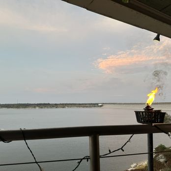 Dead Fish Grill - Another side of the lake - American Near Me - Belton, Texas