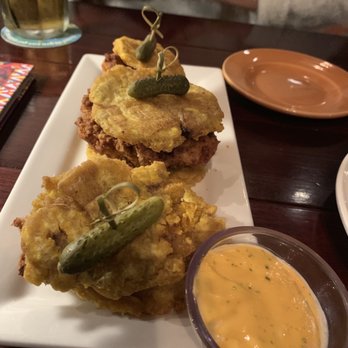 Bahama Breeze - Chicken jibaritos - Bars Near Me - Miami, Florida