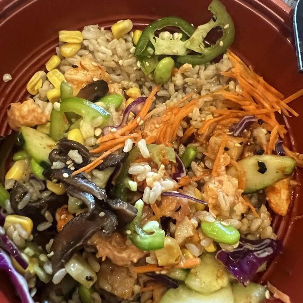 Spicy salmon , chicken , jalapeño and many veggie with a jalapeño ponzu sauce Spicy salmon , chicken , jalapeño and many veggie with a jalapeño ponzu sauce