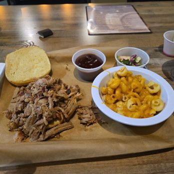 Shale Creek Brewing - Pulled Pork - Breweries Near Me - Franklin, Indiana