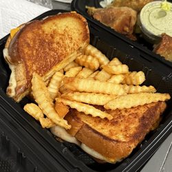 Tasteful Tangle - Grilled Cheese Sandie