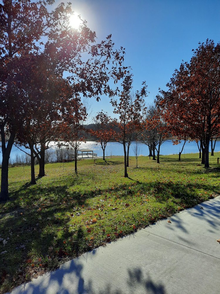 GLENN CUNNINGHAM LAKE Updated October 2024 26 Photos 8305