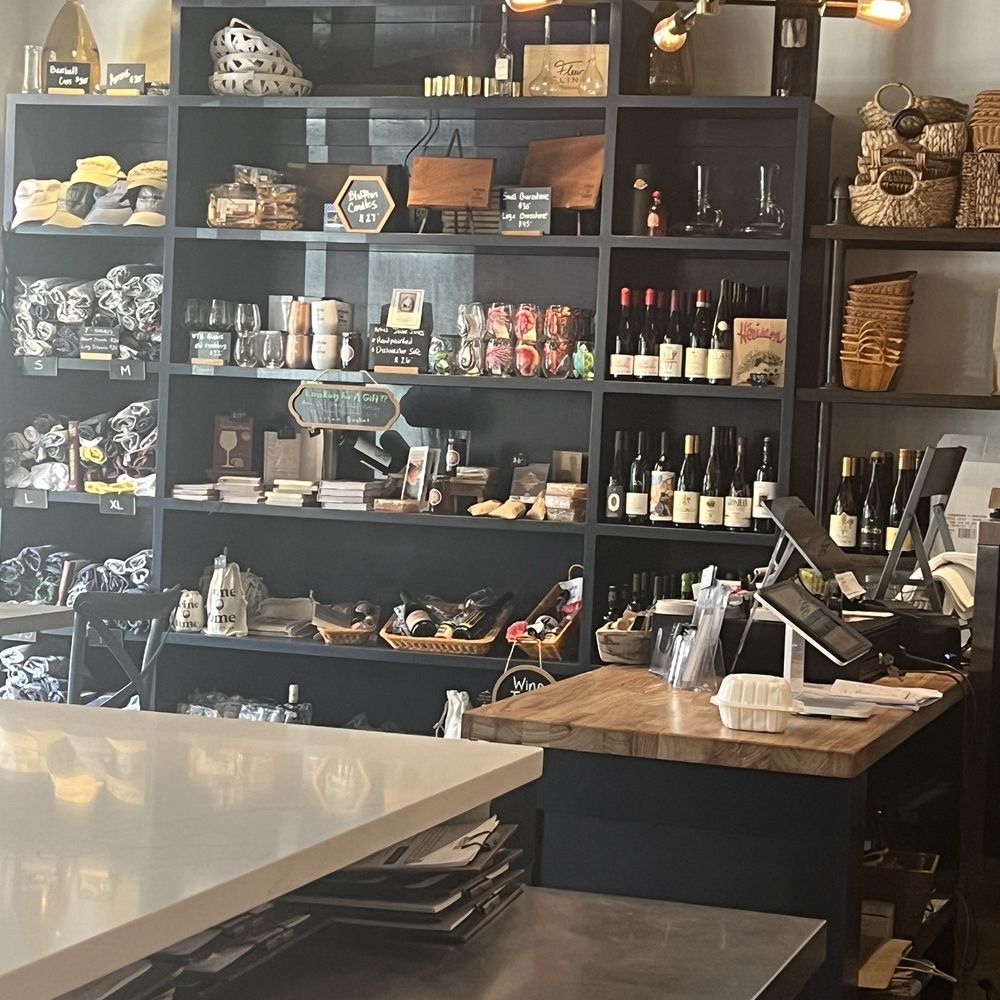 Wine Time Bluffton - Wine Bars Near Me - Bluffton, South Carolina Wine Time Bluffton - Wine Bars Near Me - Bluffton, South Carolina