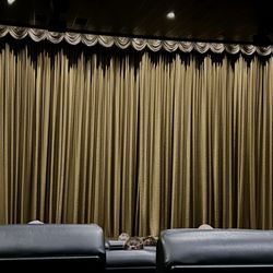 Harkins Theatres - Scottsdale 101 - CINÉ XL Curtains