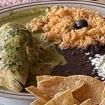 La Cabañita - Green mole chicken, beans and rice, chips - Mexican Near Me - Glendale, California La Cabañita - Green mole chicken, beans and rice, chips - Mexican Near Me - Glendale, California