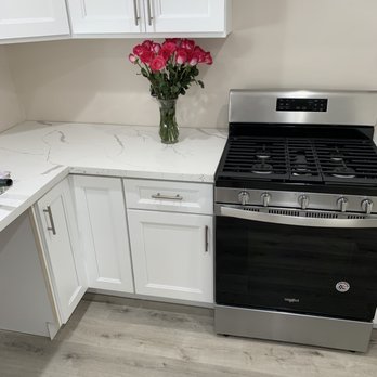 Sunny House Kitchen Remodeling - Gorgeous Calacatta quartz - Cabinetry Near Me Sunny House Kitchen Remodeling - Gorgeous Calacatta quartz - Cabinetry Near Me