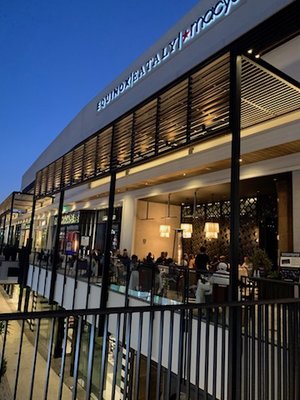 Del Frisco's Double Eagle Steakhouse by null