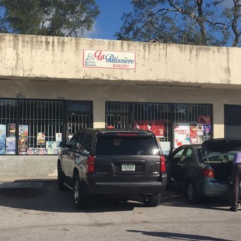 La Patissiere - a car parked in front of a store - Bakeries Near Me - Miami, Florida La Patissiere - a car parked in front of a store - Bakeries Near Me - Miami, Florida
