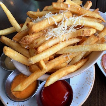 Woodblock - Parmesan Truffle Fries Brunch - Cocktail Bars Near Me - Redmond, Washington