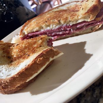 Bellaire Coffee Shop - Mom's rueben - Breakfast & Brunch Near Me - Bellaire, Texas