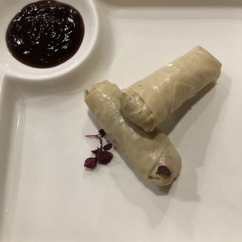 MW Restaurant - Spring rolls - New American Near Me - Honolulu, Hawaii