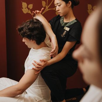 Sabai Thai Spa - Our experts are here to guide your wellness journey. - Massage Near Me - Vancouver, British Columbia