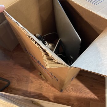American Van Lines - Computer tossed in a dishpack box - no packing paper! - Movers Near Me - Pompano Beach, Florida American Van Lines - Computer tossed in a dishpack box - no packing paper! - Movers Near Me - Pompano Beach, Florida