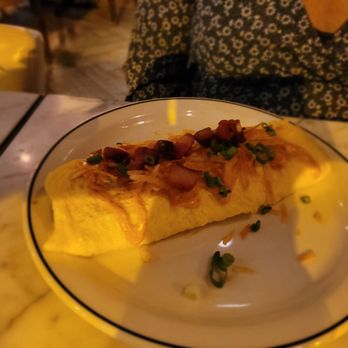 Cafe Robey - The breakfast omelette - Breakfast & Brunch Near Me - Chicago, Illinois Cafe Robey - The breakfast omelette - Breakfast & Brunch Near Me - Chicago, Illinois