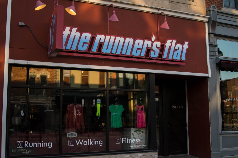 The Runner's Flat Logo
