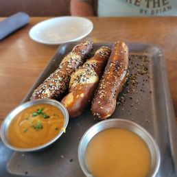 EVERYTHING PRETZELS