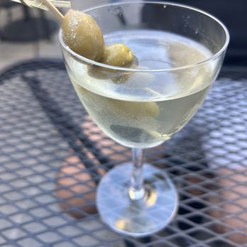 Avenue Kitchen + Bar - Dirty Blue Martini - Beer Bar Near Me - Somerville, Massachusetts