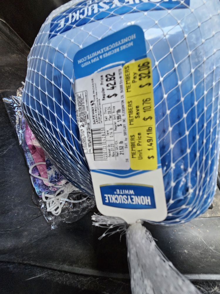 Little Chapel Food Pantry - social services organization in Divide, CO