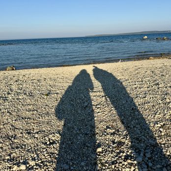 Best Western Harbour Pointe Lakefront - Beach - Hotels Near Me - Saint Ignace, Michigan