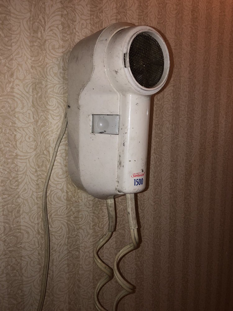 RODEWAY INN Updated July 2025 223 Photos & 79 Reviews 2000