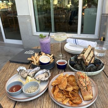 The Shore Room - Lounges Near Me - Oceanside, California The Shore Room - Lounges Near Me - Oceanside, California