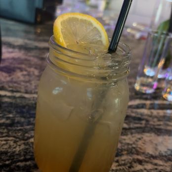 Congregate Kitchen & Lounge - Long Island Iced Tea - Breakfast & Brunch Near Me - Houston, Texas