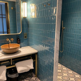 The Dean Hotel, Galway - Loo 1. - Hotels & Travel Near Me - Galway, G