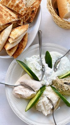 Bahari Estiatorio by null