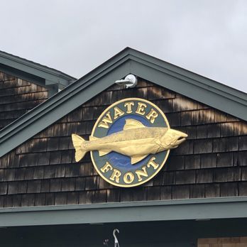 Waterfront - Outside he restaurant - Seafood Near Me - Camden, Maine Waterfront - Outside he restaurant - Seafood Near Me - Camden, Maine