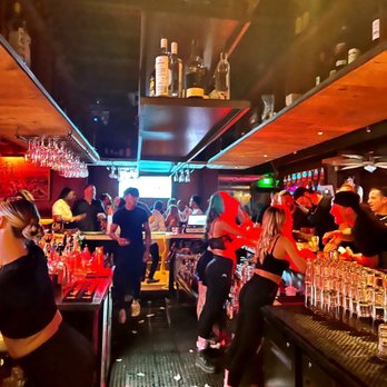 Honey - a crowded bar with a lot of people - Lounges Near Me - Delray Beach, Florida Honey - a crowded bar with a lot of people - Lounges Near Me - Delray Beach, Florida