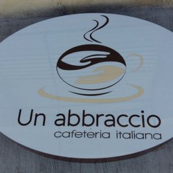 Un Abbraccio - Logo.