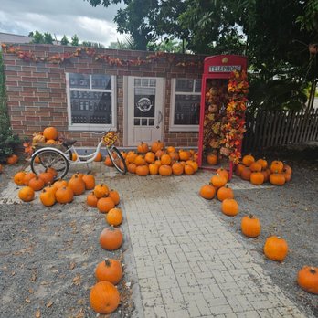 Pinto's Farm - The Telephone and good IG photo op - Venues & Event Spaces Near Me - Miami, Florida