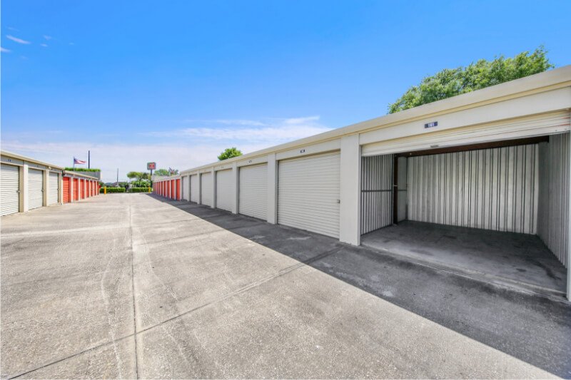 PERSONAL MINI STORAGE 13 Photos 4252 N Orange Blossom Trl, Orlando