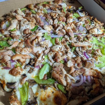 Track Town Pizza - Garlic chicken pizza with vegetable toppings - Pizza Near Me - Eugene, Oregon