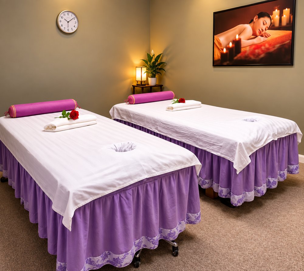 Lakeside Massage Logo