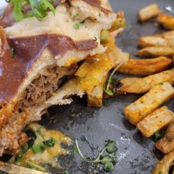 Aunts et Uncles - SMASH BURGER