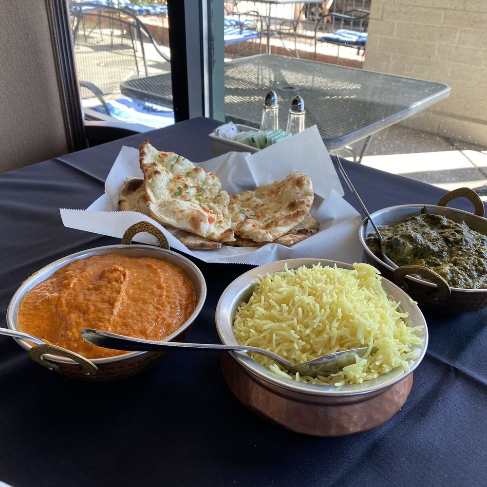 Spice Kitchen - Chicken Tikka Masala, Basmati Rice, garlic naan, Saag Paneer - Indian Near Me - Parker, Colorado Spice Kitchen - Chicken Tikka Masala, Basmati Rice, garlic naan, Saag Paneer - Indian Near Me - Parker, Colorado