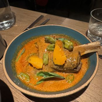 Nari - Lamb Shank curry - Thai Near Me - San Francisco, California Nari - Lamb Shank curry - Thai Near Me - San Francisco, California