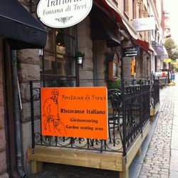 Trattoria Fontana Di Trevi - Outdoor seating